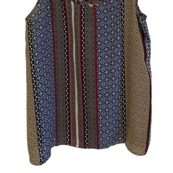 Patterned Flowy Top - Picture 2 of 2